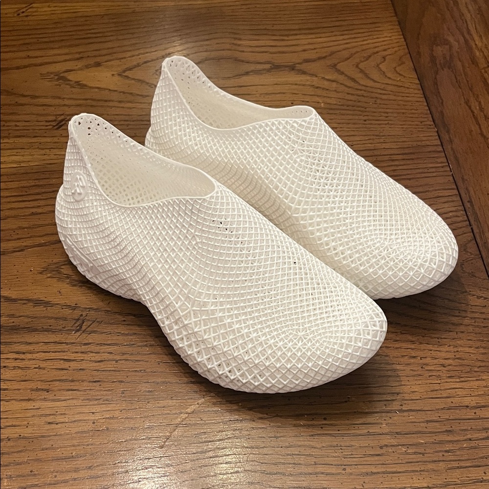 Fitasy Stride - 3D Printed Sneaker in White, size 41 (9.5-10)